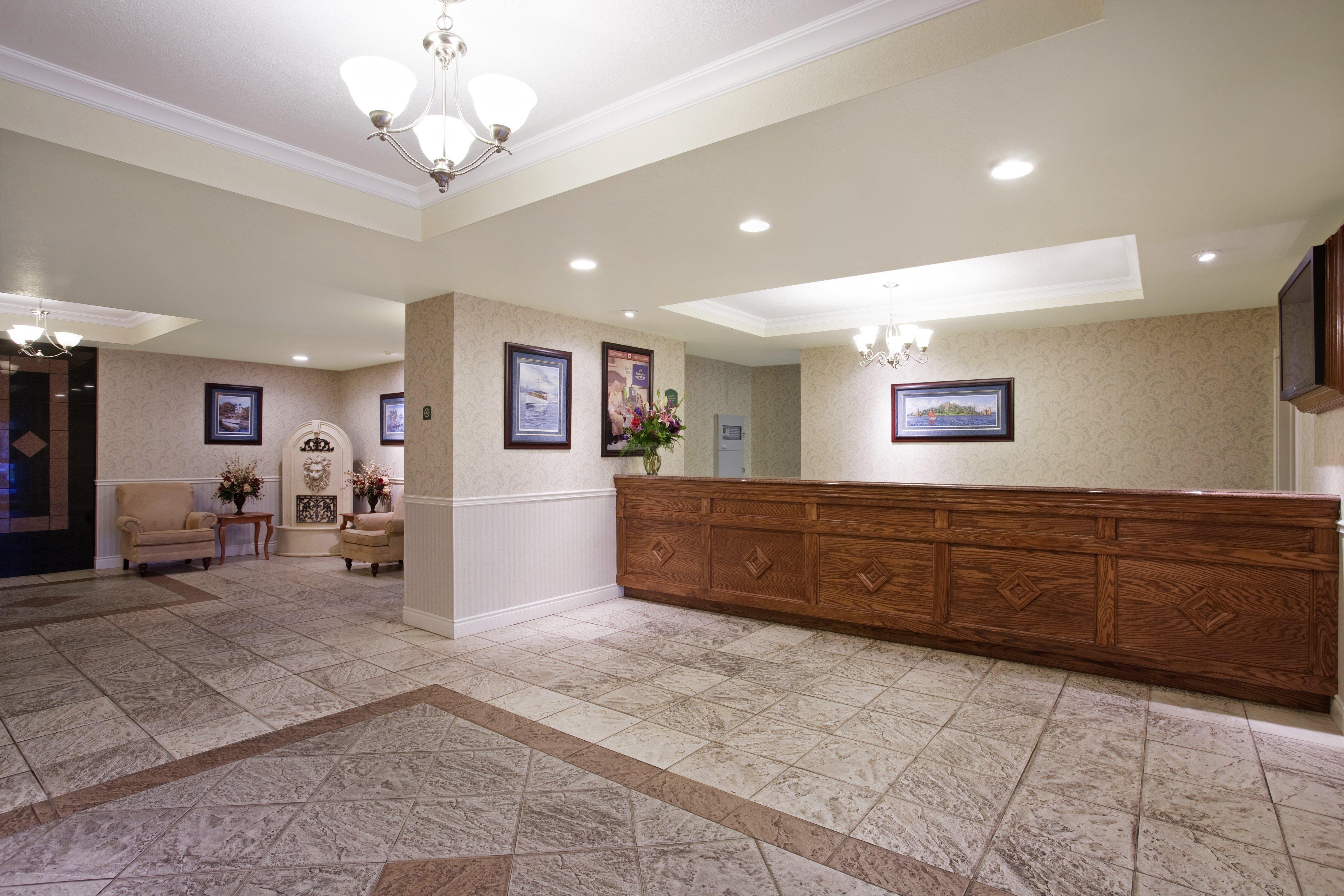 Holiday Inn Express Hotel & Suites 1000 Islands - Gananoque By Ihg Ngoại thất bức ảnh