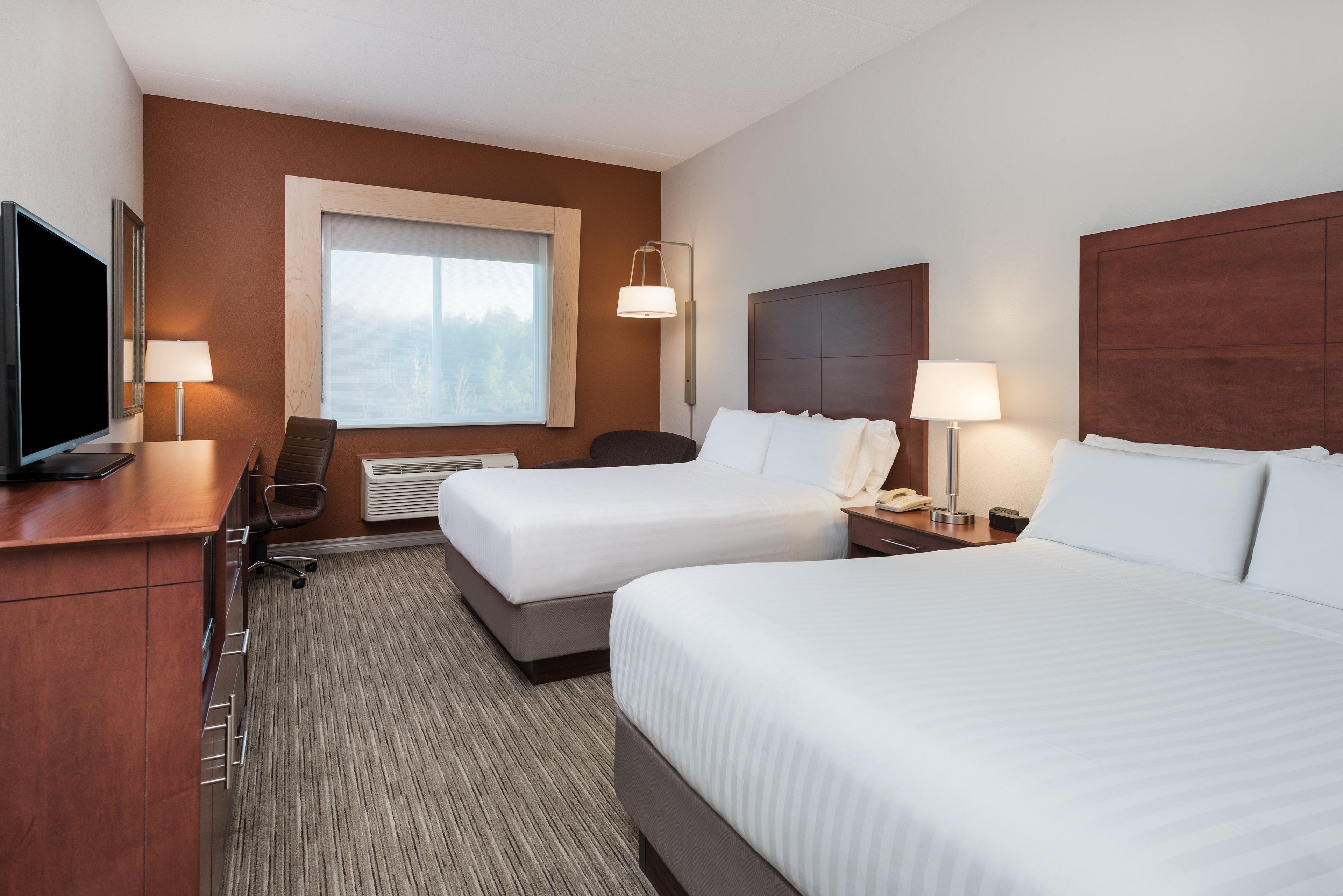 Holiday Inn Express Hotel & Suites 1000 Islands - Gananoque By Ihg Ngoại thất bức ảnh