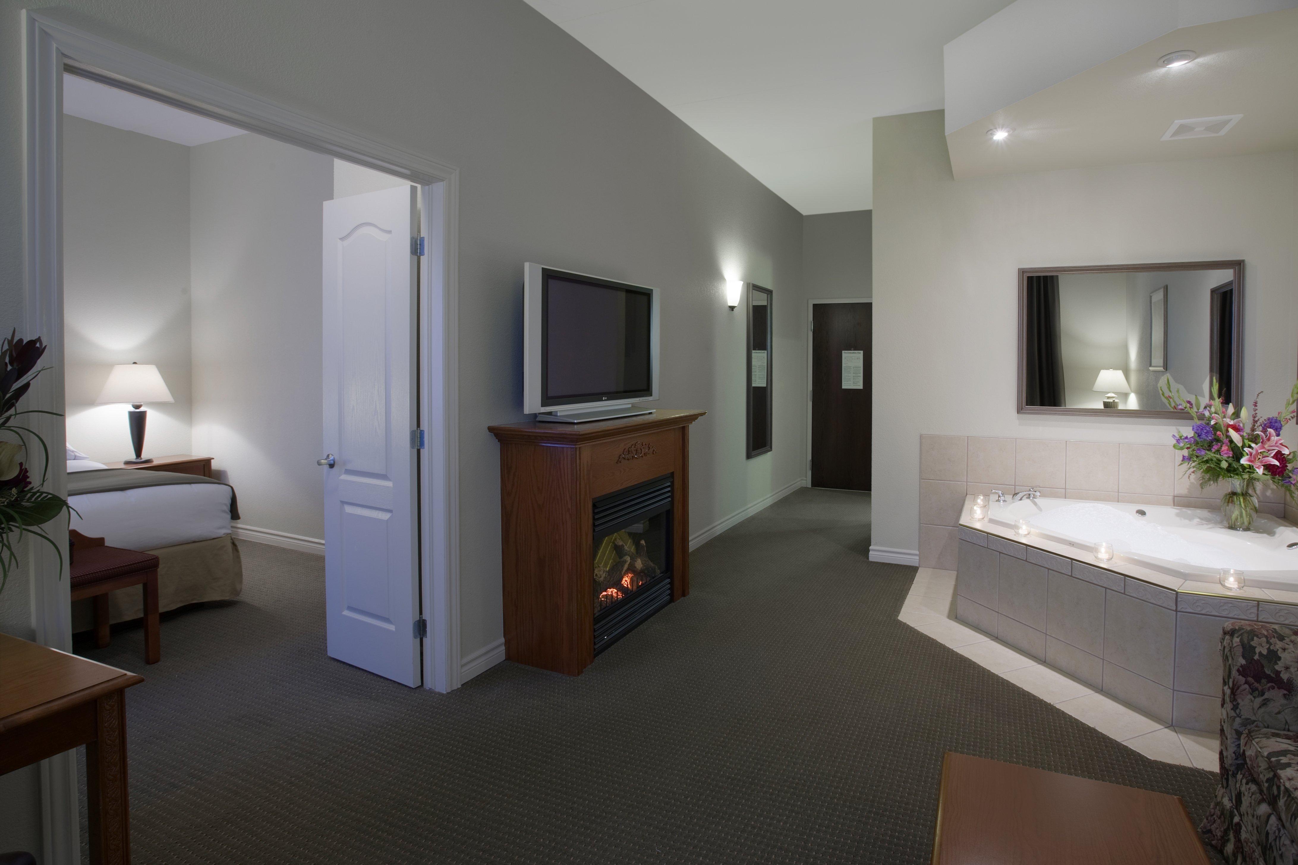 Holiday Inn Express Hotel & Suites 1000 Islands - Gananoque By Ihg Ngoại thất bức ảnh