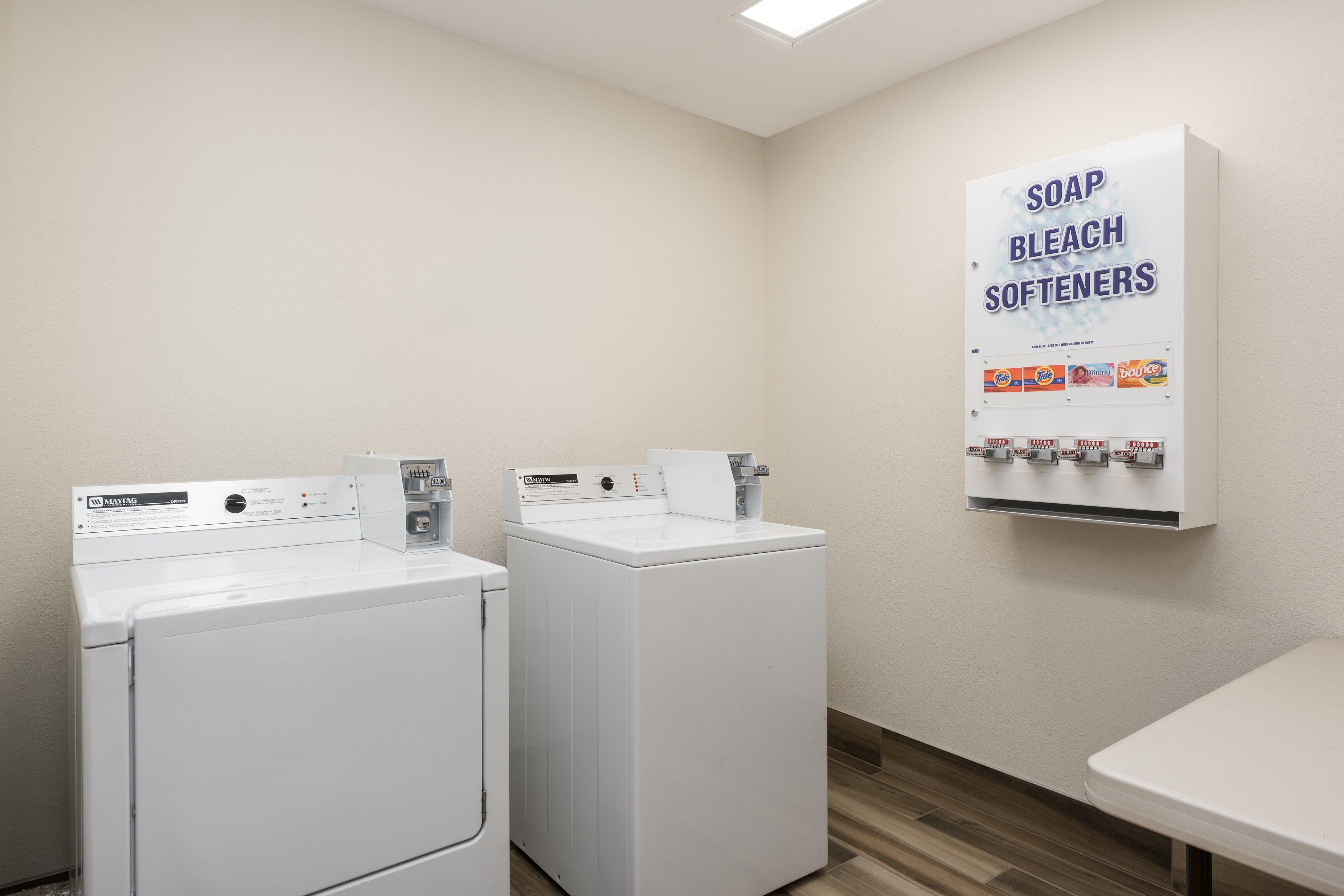 Holiday Inn Express Hotel & Suites 1000 Islands - Gananoque By Ihg Ngoại thất bức ảnh