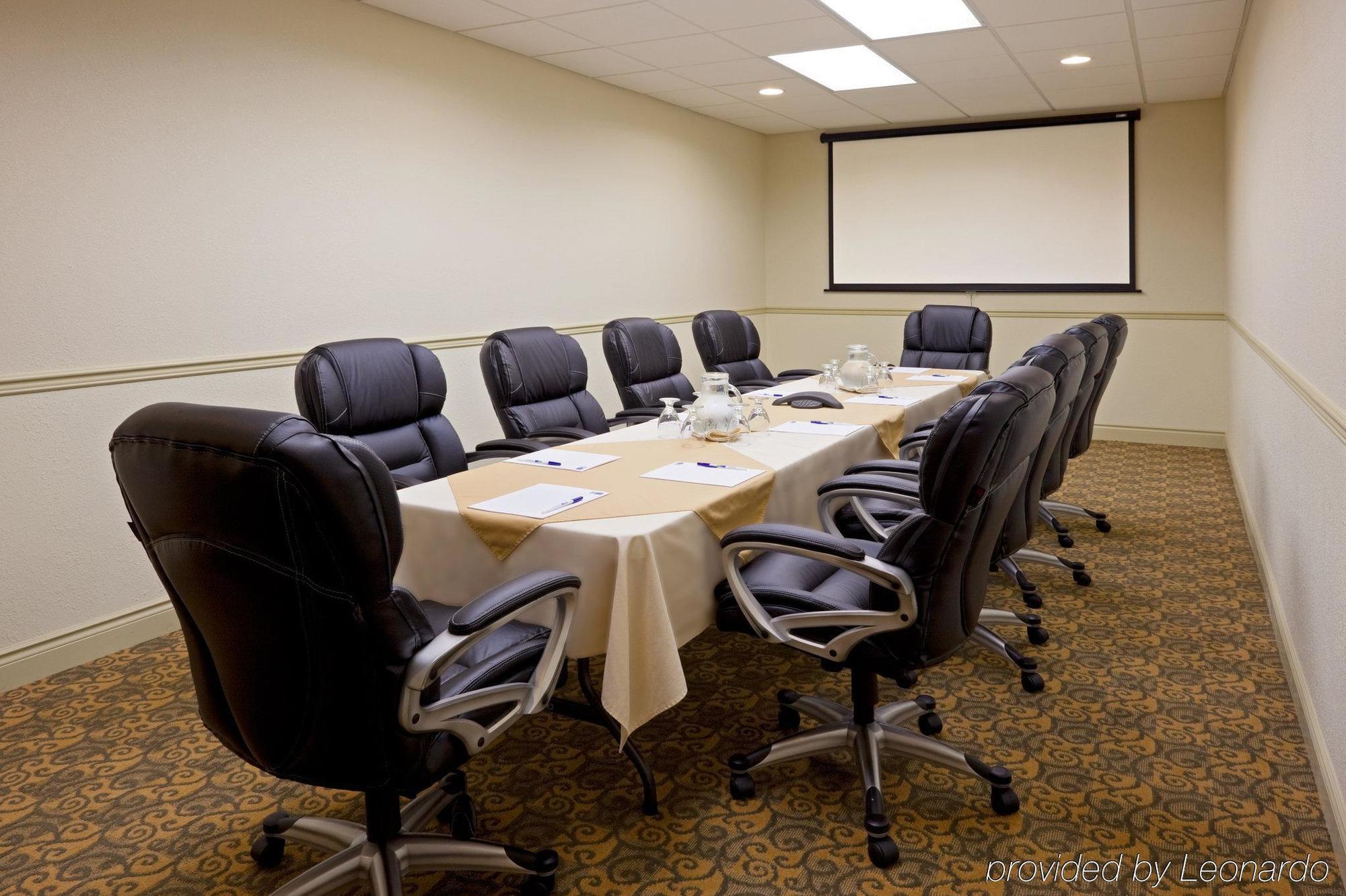 Holiday Inn Express Hotel & Suites 1000 Islands - Gananoque By Ihg Tiện nghi bức ảnh