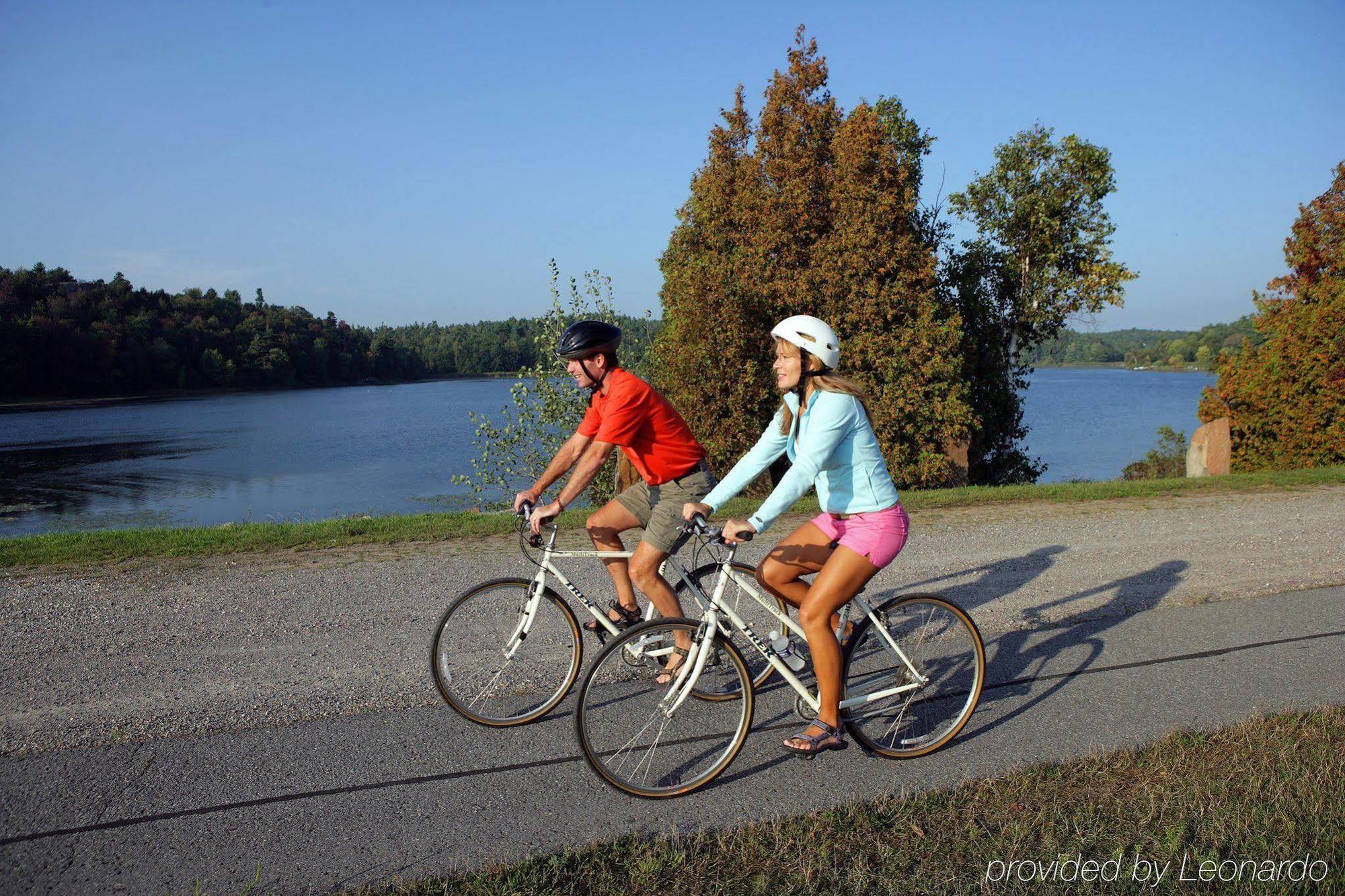 Holiday Inn Express Hotel & Suites 1000 Islands - Gananoque By Ihg Ngoại thất bức ảnh